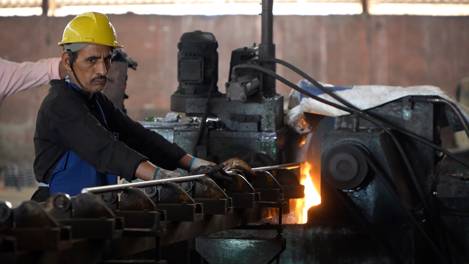 factory-main.00_02_50_17.Still029